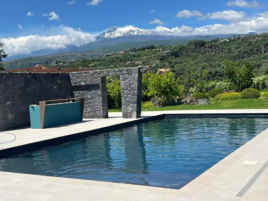 Immagine 7 di Villa in vendita  a Fiumefreddo Di Sicilia