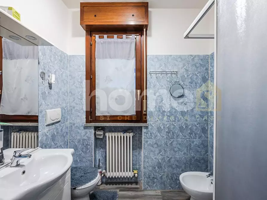 Immagine 21 di Appartamento in vendita  a Reggio Nell'emilia