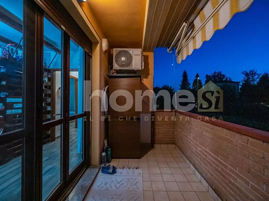 Immagine 24 di Appartamento in vendita  a Reggio Nell'emilia