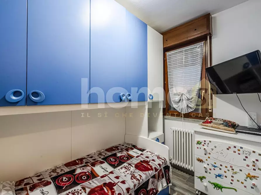 Immagine 17 di Appartamento in vendita  a Reggio Nell'emilia