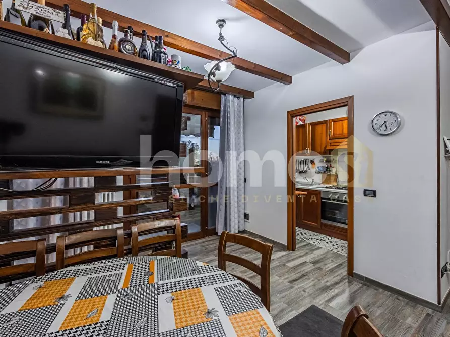 Immagine 7 di Appartamento in vendita  a Reggio Nell'emilia