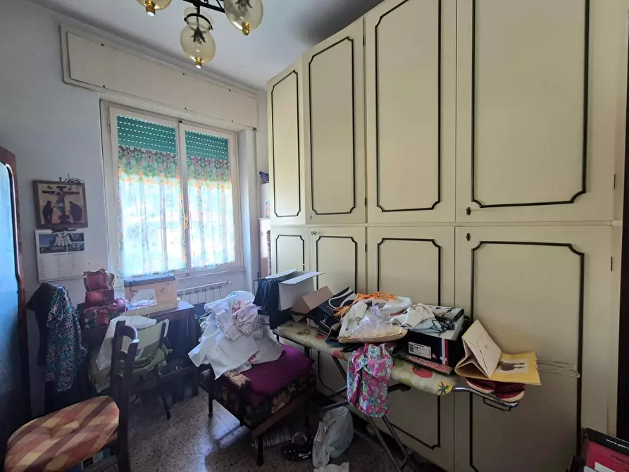 Immagine 19 di Appartamento in vendita  a Lucca