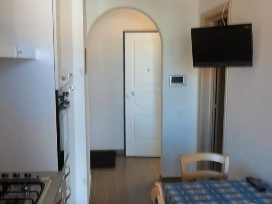 Immagine 2 di Appartamento in affitto  a Pisa