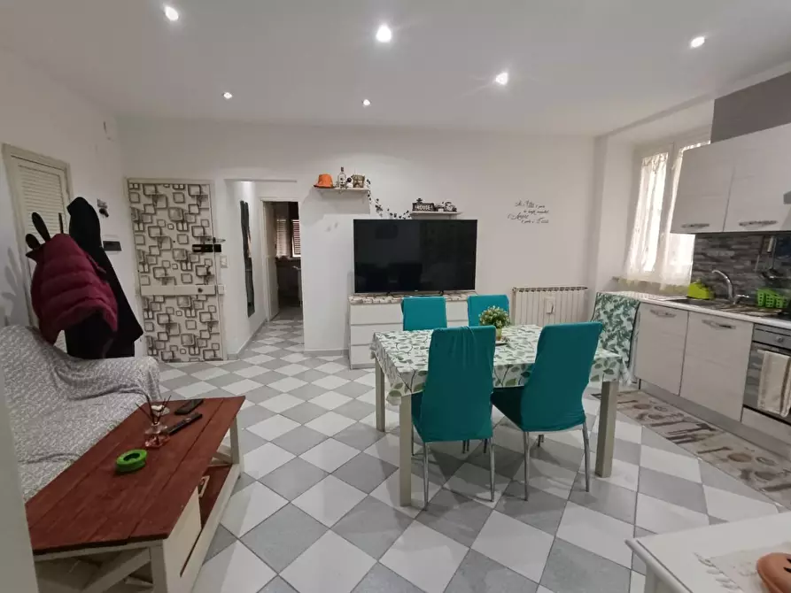 Immagine 8 di Appartamento in vendita  a Livorno