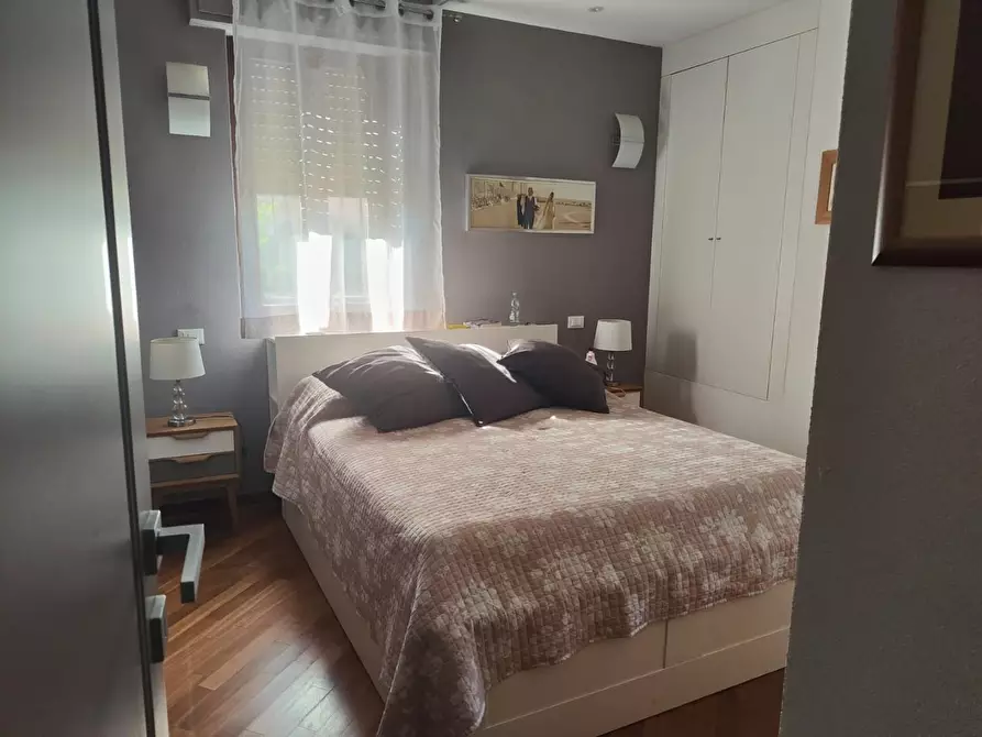 Immagine 6 di Appartamento in vendita  a Carrara