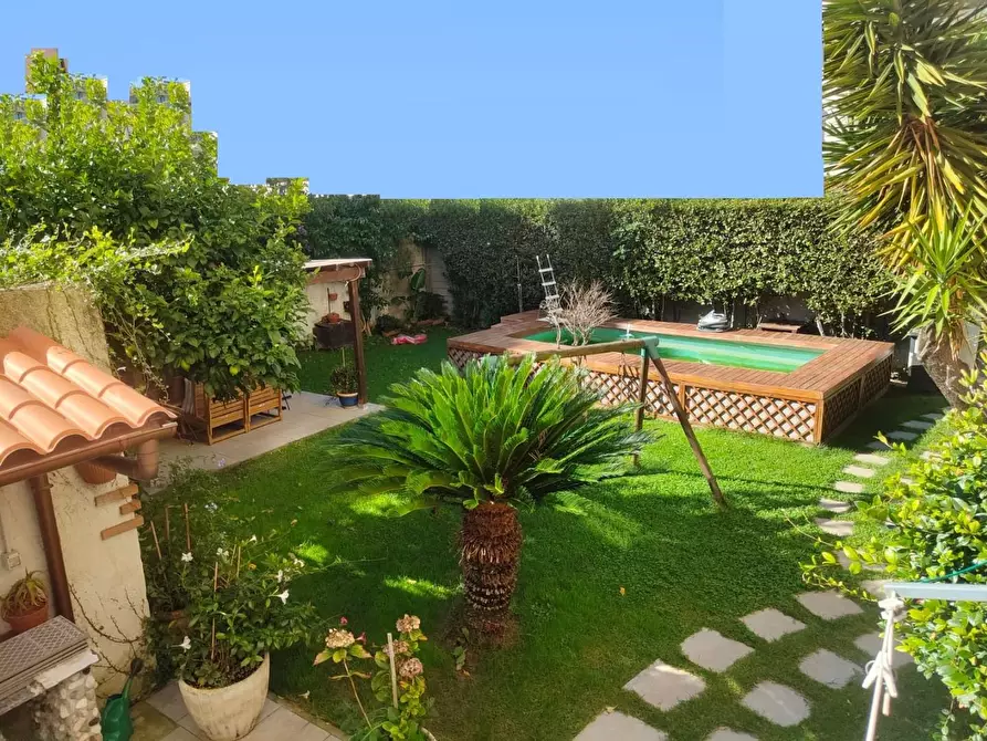 Immagine 9 di Appartamento in vendita  a Carrara