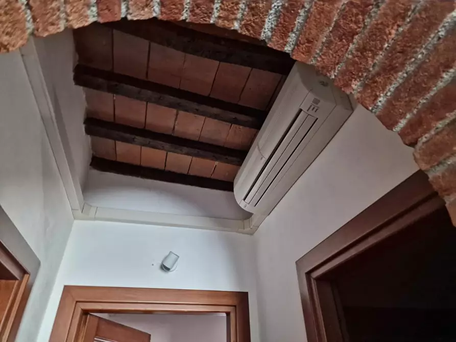 Immagine 8 di Appartamento in vendita  a Carrara