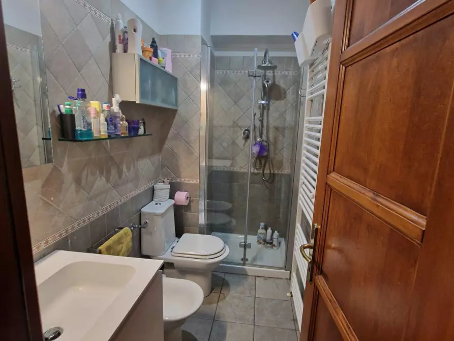 Immagine 14 di Appartamento in vendita  a Carrara