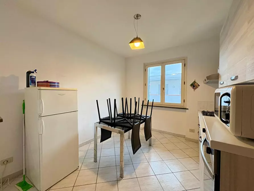 Immagine 5 di Appartamento in vendita  a Massa