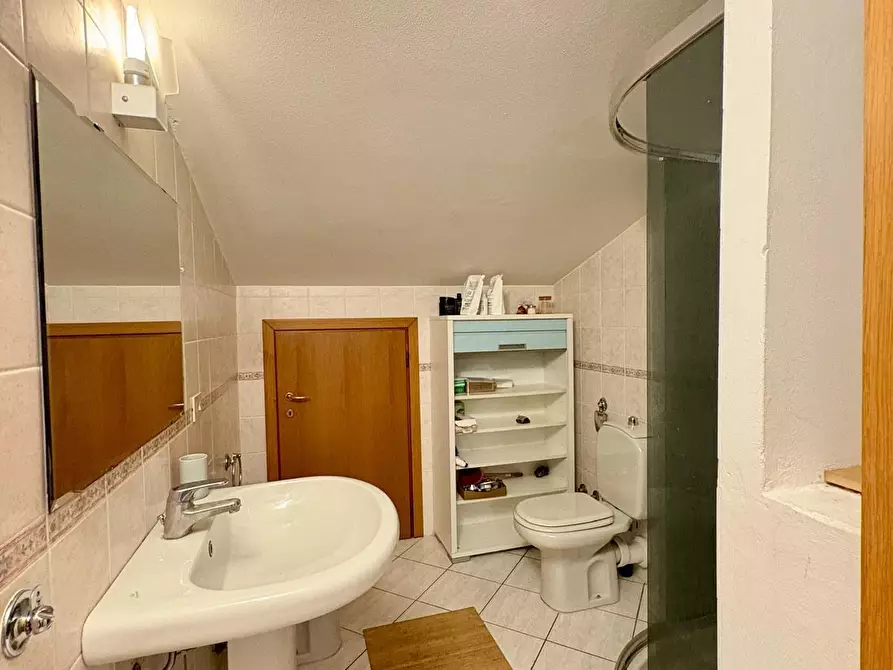 Immagine 16 di Appartamento in vendita  a Massa