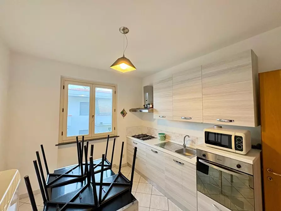 Immagine 7 di Appartamento in vendita  a Massa