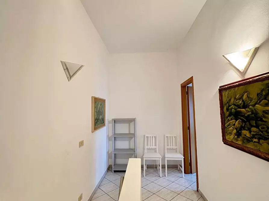 Immagine 11 di Appartamento in vendita  a Massa