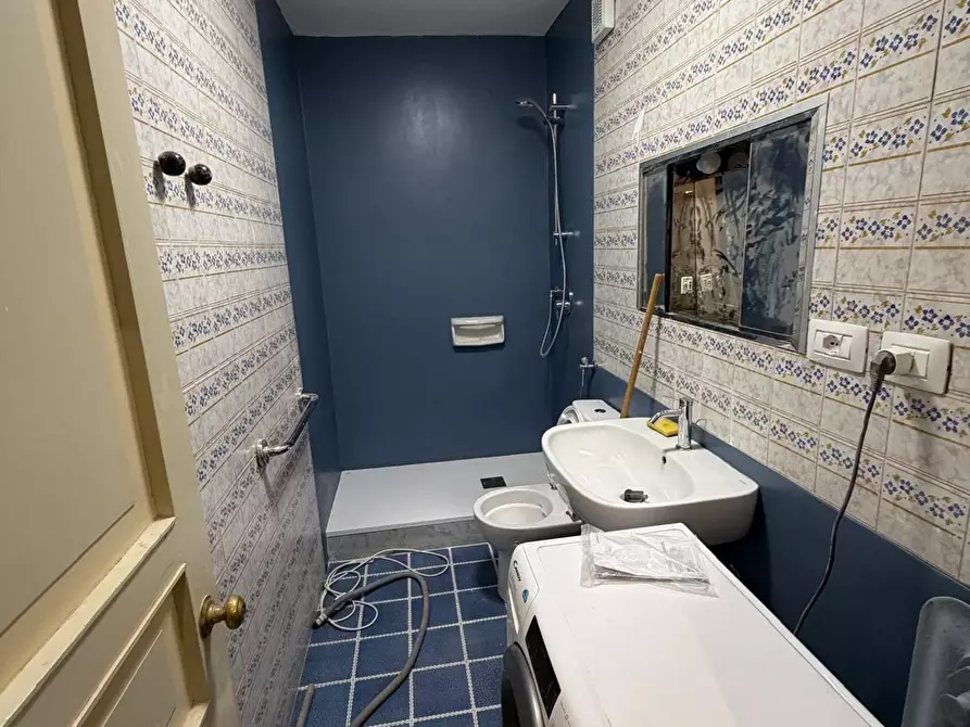 Immagine 6 di Appartamento in affitto  a La Spezia