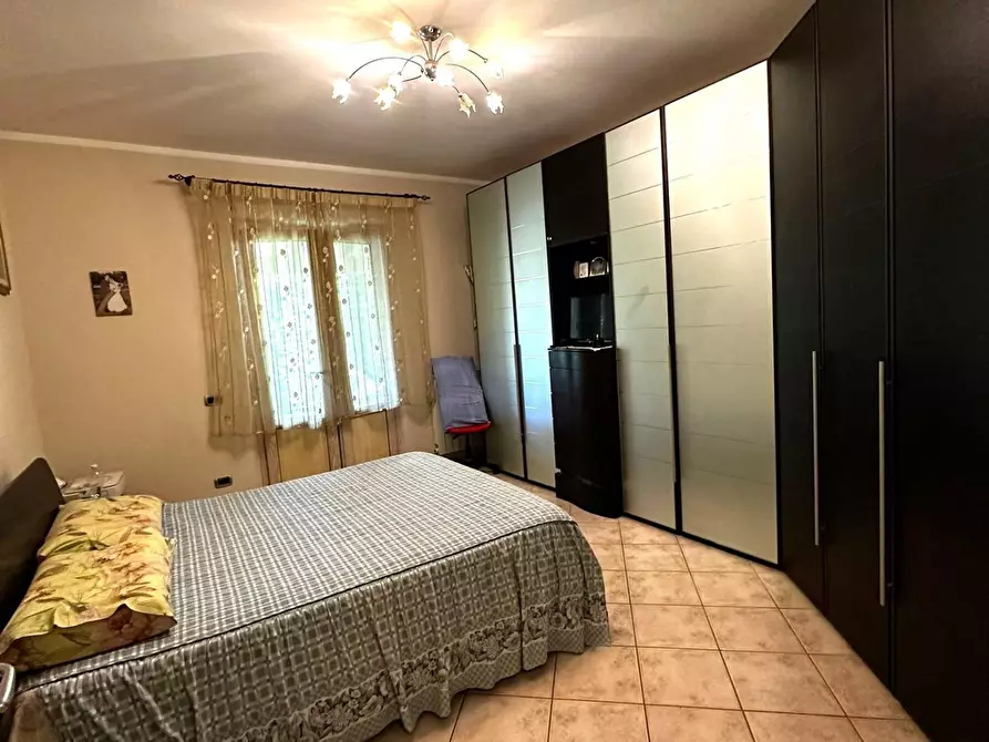 Immagine 15 di Casa bifamiliare in vendita  a Massa