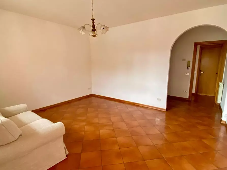 Immagine 3 di Villetta a schiera in vendita  a Viareggio