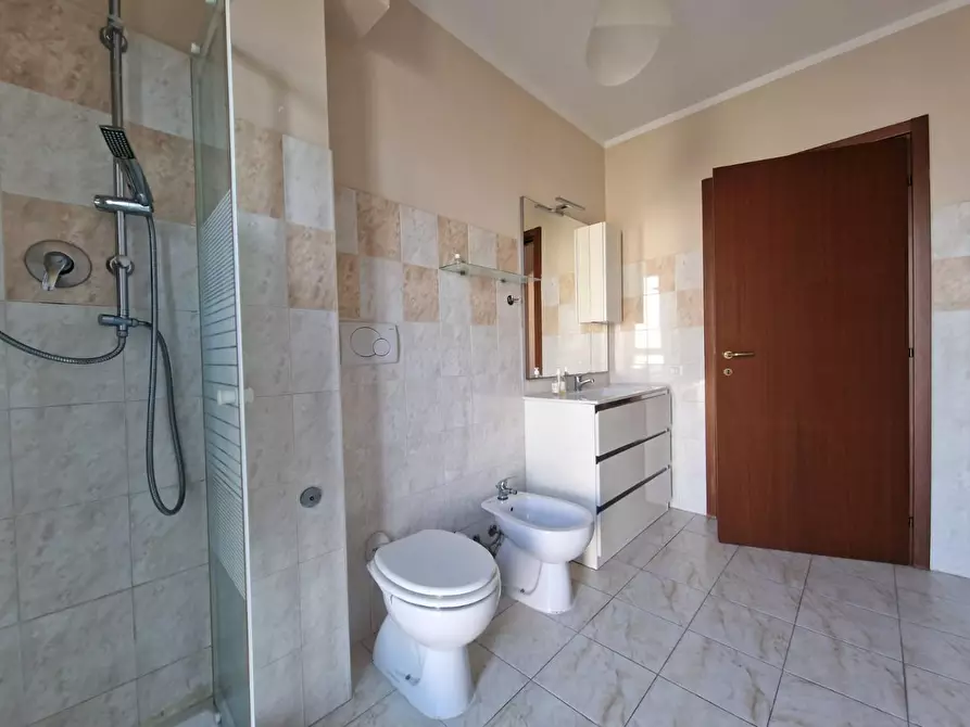 Immagine 13 di Appartamento in vendita  a Livorno