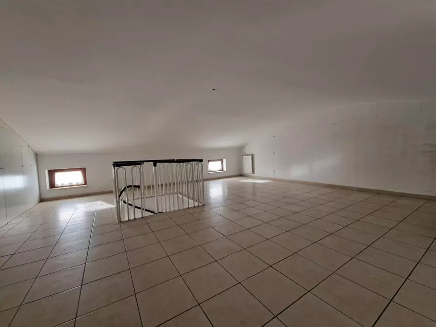 Immagine 15 di Appartamento in vendita  a Livorno