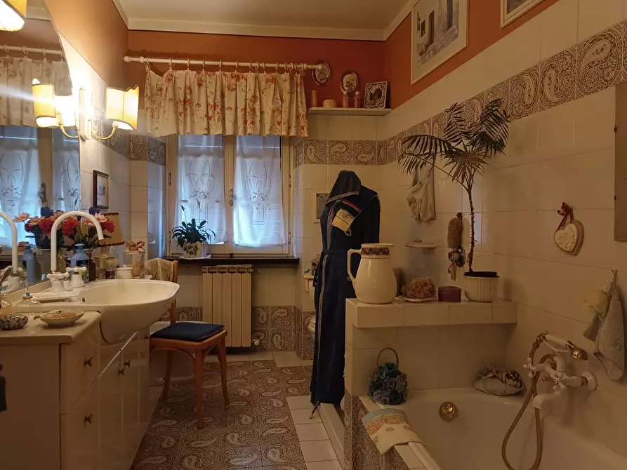 Immagine 25 di Casa semindipendente in vendita  a Borgo A Mozzano