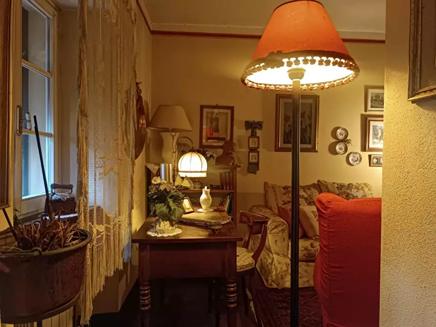 Immagine 21 di Casa semindipendente in vendita  a Borgo A Mozzano