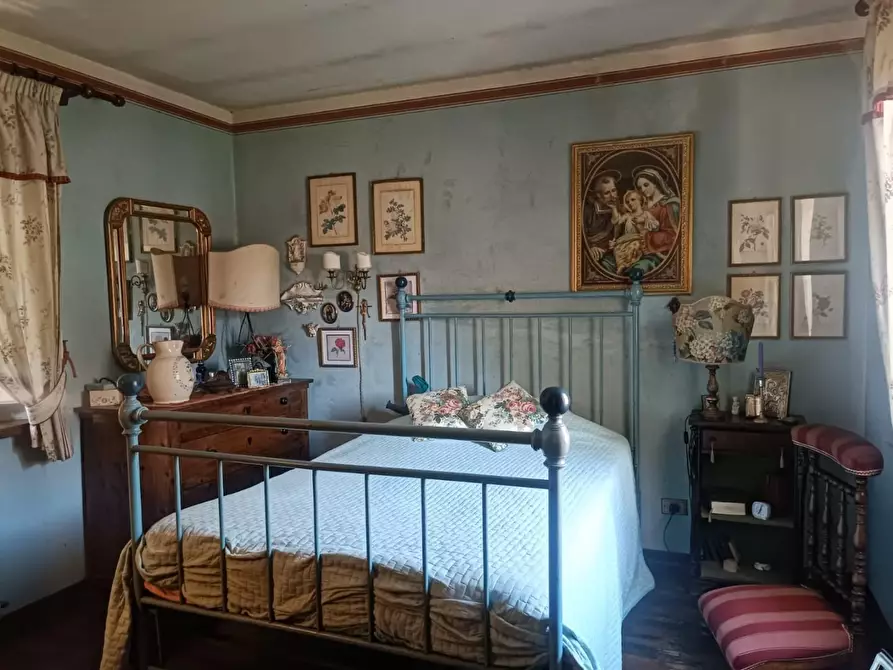 Immagine 46 di Casa semindipendente in vendita  a Borgo A Mozzano