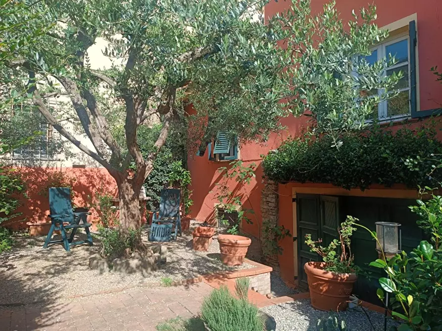 Immagine 14 di Casa semindipendente in vendita  a Borgo A Mozzano