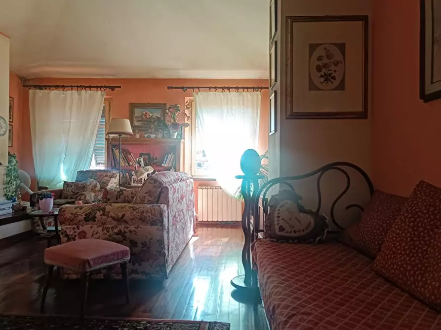 Immagine 42 di Casa semindipendente in vendita  a Borgo A Mozzano