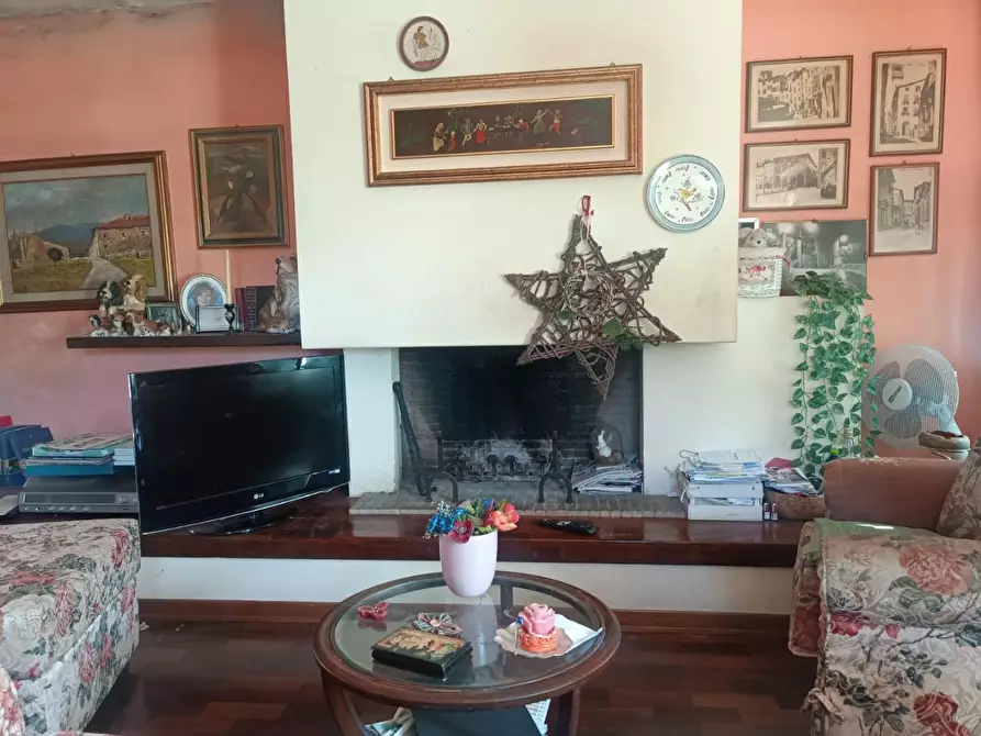 Immagine 43 di Casa semindipendente in vendita  a Borgo A Mozzano