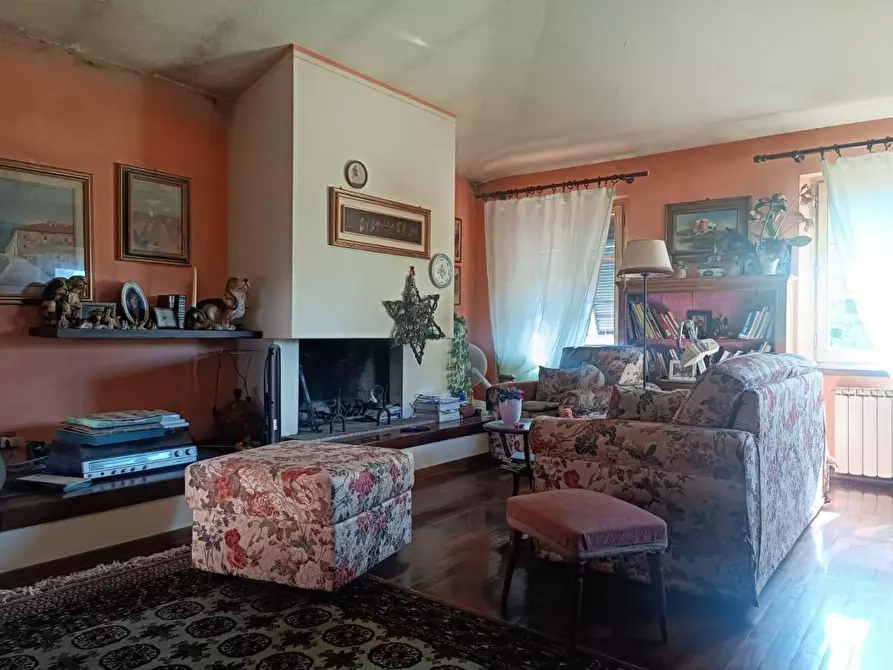 Immagine 41 di Casa semindipendente in vendita  a Borgo A Mozzano