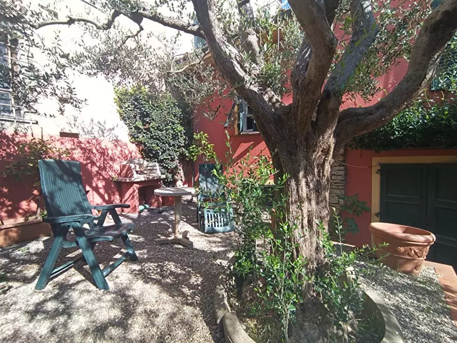 Immagine 11 di Casa semindipendente in vendita  a Borgo A Mozzano