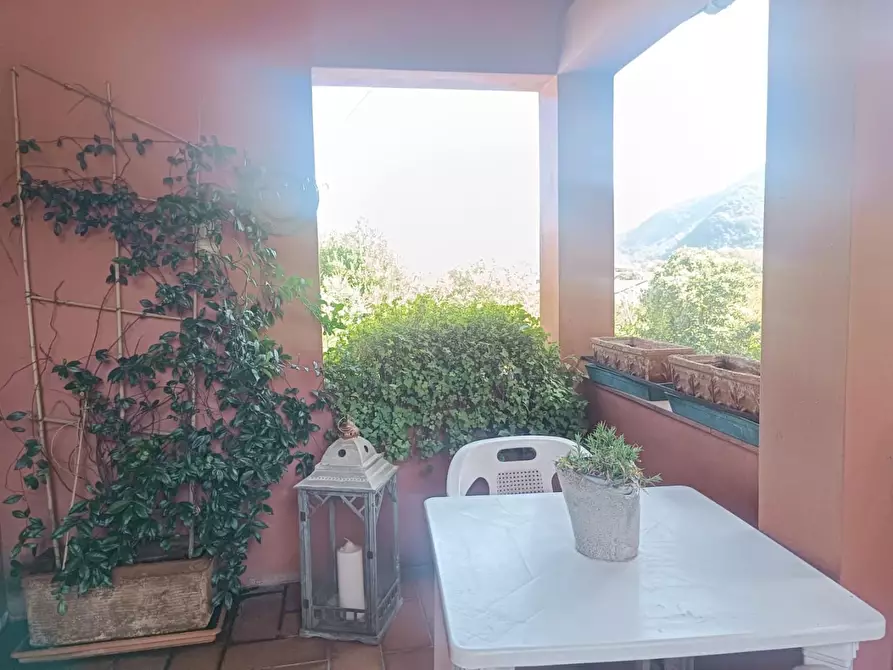 Immagine 10 di Casa semindipendente in vendita  a Borgo A Mozzano