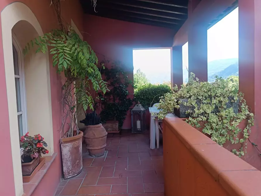 Immagine 7 di Casa semindipendente in vendita  a Borgo A Mozzano