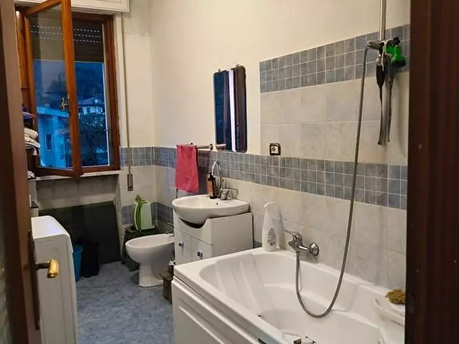 Immagine 11 di Appartamento in vendita  a Carrara