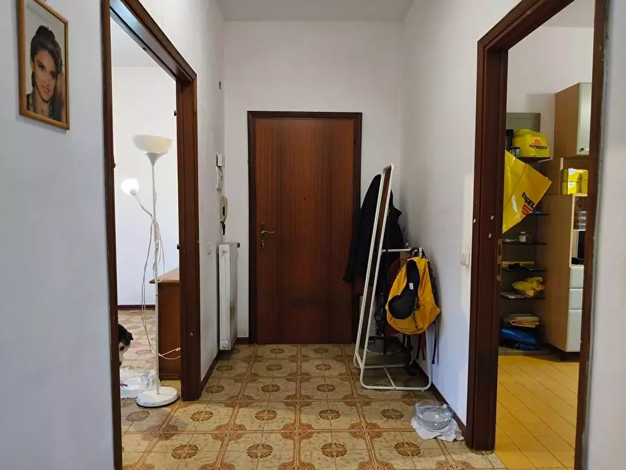 Immagine 2 di Appartamento in vendita  a Carrara