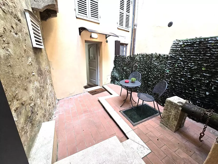 Immagine 11 di Appartamento in vendita  a Colle Di Val D'elsa