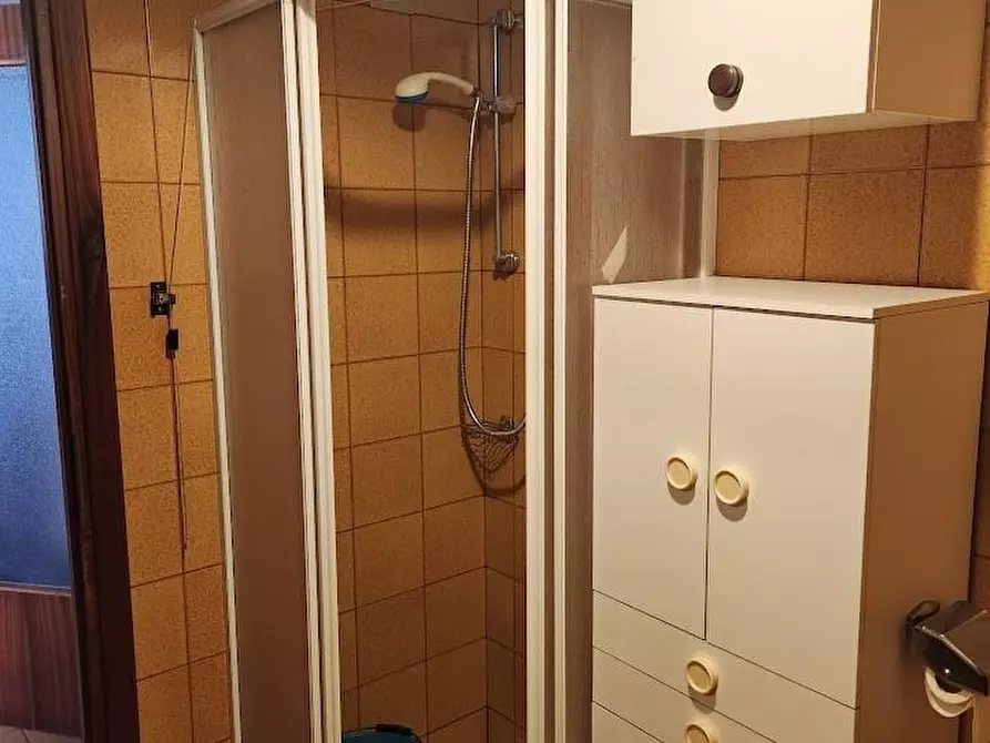 Immagine 4 di Appartamento in vendita  a Carrara