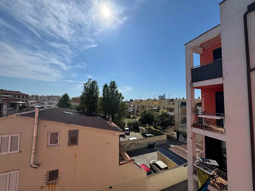 Immagine 53 di Appartamento in vendita  a Livorno