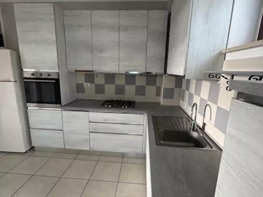 Immagine 8 di Appartamento in vendita  a Livorno