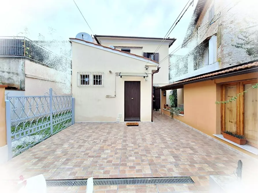 Immagine 3 di Casa indipendente in vendita  a Vicopisano