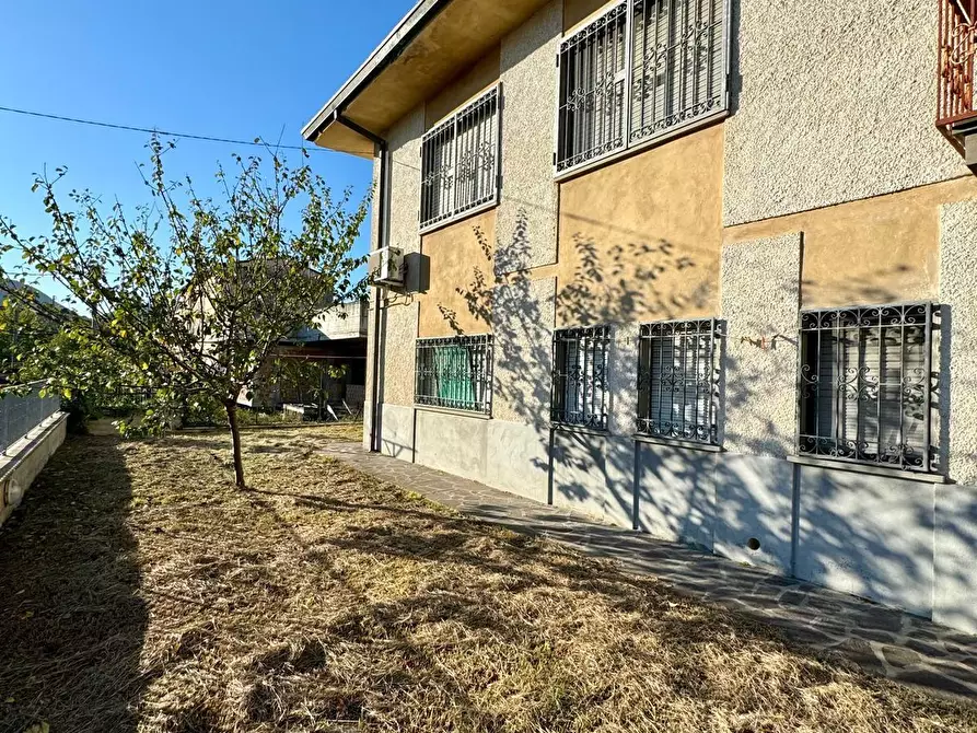 Immagine 53 di Casa indipendente in vendita  a Lucca