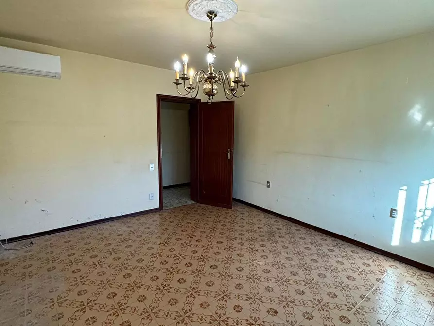 Immagine 38 di Casa indipendente in vendita  a Lucca