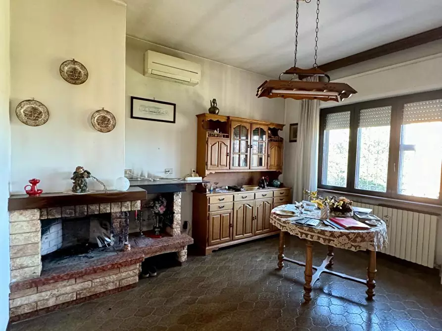 Immagine 47 di Casa indipendente in vendita  a Lucca