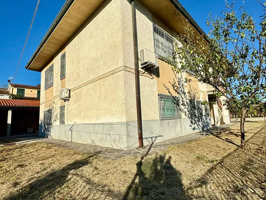 Immagine 55 di Casa indipendente in vendita  a Lucca