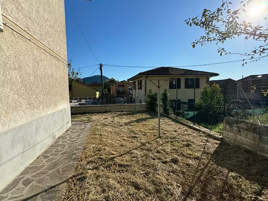 Immagine 14 di Casa indipendente in vendita  a Lucca