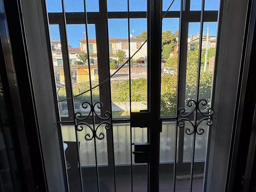 Immagine 16 di Casa indipendente in vendita  a Lucca