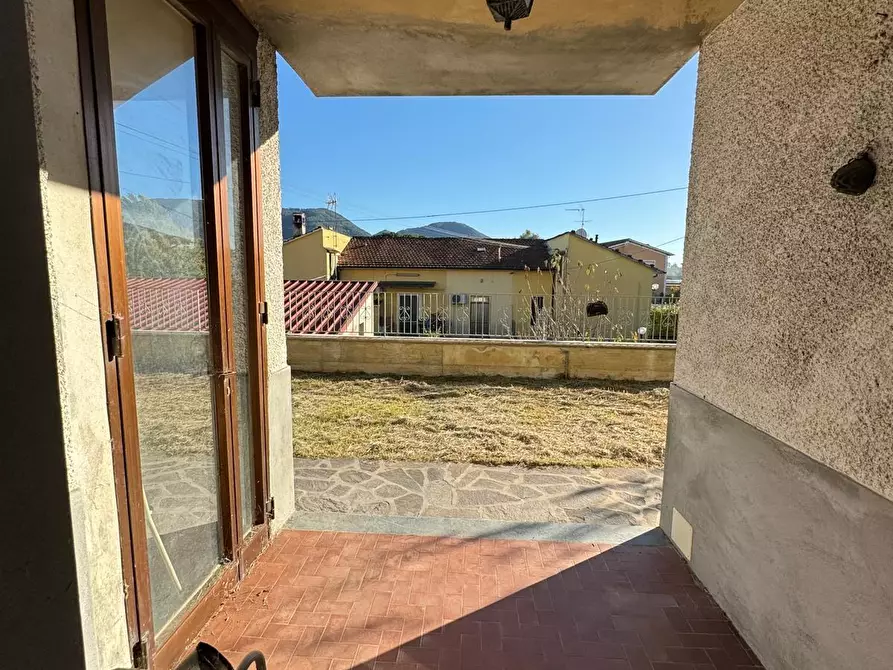 Immagine 40 di Casa indipendente in vendita  a Lucca