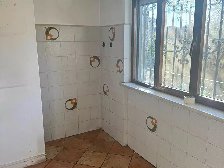 Immagine 48 di Casa indipendente in vendita  a Lucca