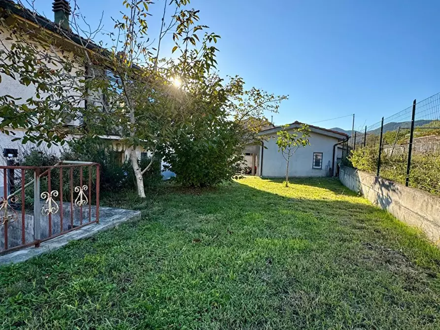 Immagine 58 di Casa indipendente in vendita  a Lucca