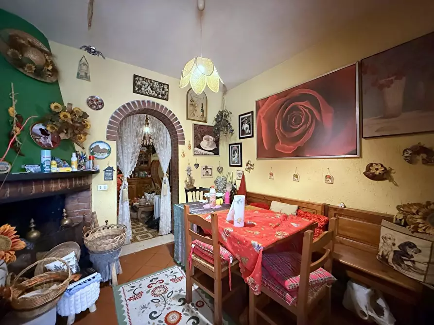 Immagine 7 di Casa indipendente in vendita  a Camaiore