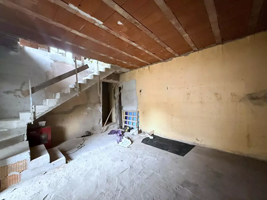 Immagine 2 di Casa indipendente in vendita  a Camaiore