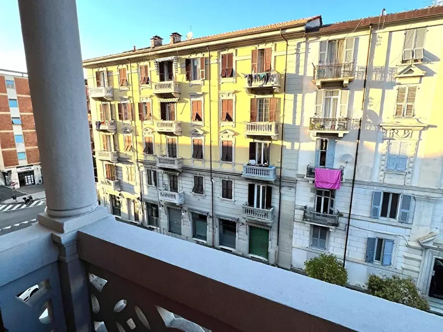 Immagine 21 di Appartamento in vendita  a La Spezia